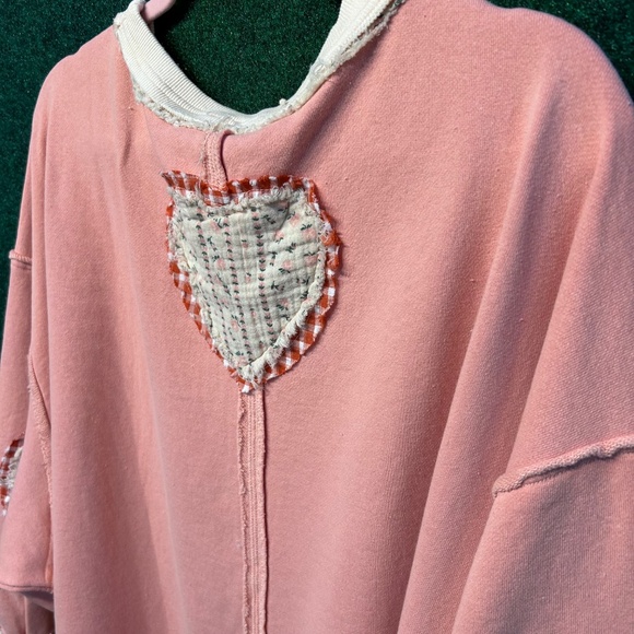 🔥 05 NWT BlueVelvet Heart Peace Symbol Patchwork Sweatshirt FIRM - Picture 10 of 12
